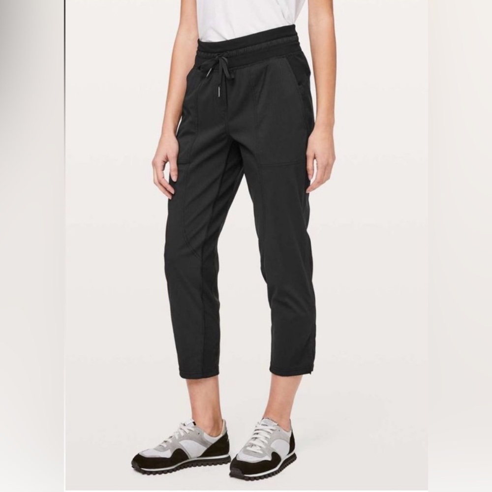 Lululemon Dance Studio Capri 🖤